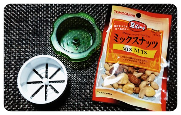 🥜を粉砕する道具。他に使い道がありそうでなさそうなのが…