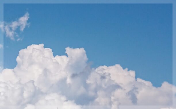 綺麗な雲ですよね。この雲を撮ったのが最期になったかも知れないなんて嘘みたい。スマホが復活して本当に良かった～。