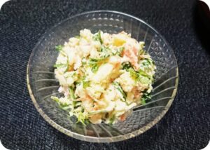 水菜inポテトサラダも悪くはない。でもキュウリの瑞々しさには敵いませんね(๑•́ ₃ •̀๑)